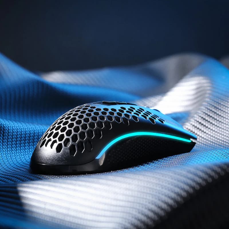 REDRAGON STORM 12400DPI 7 Buttons|Ergonomic Design|P3327 Optical Sensor|Lightweight Body|RGB Backlit gaming Mouse - Black image 6