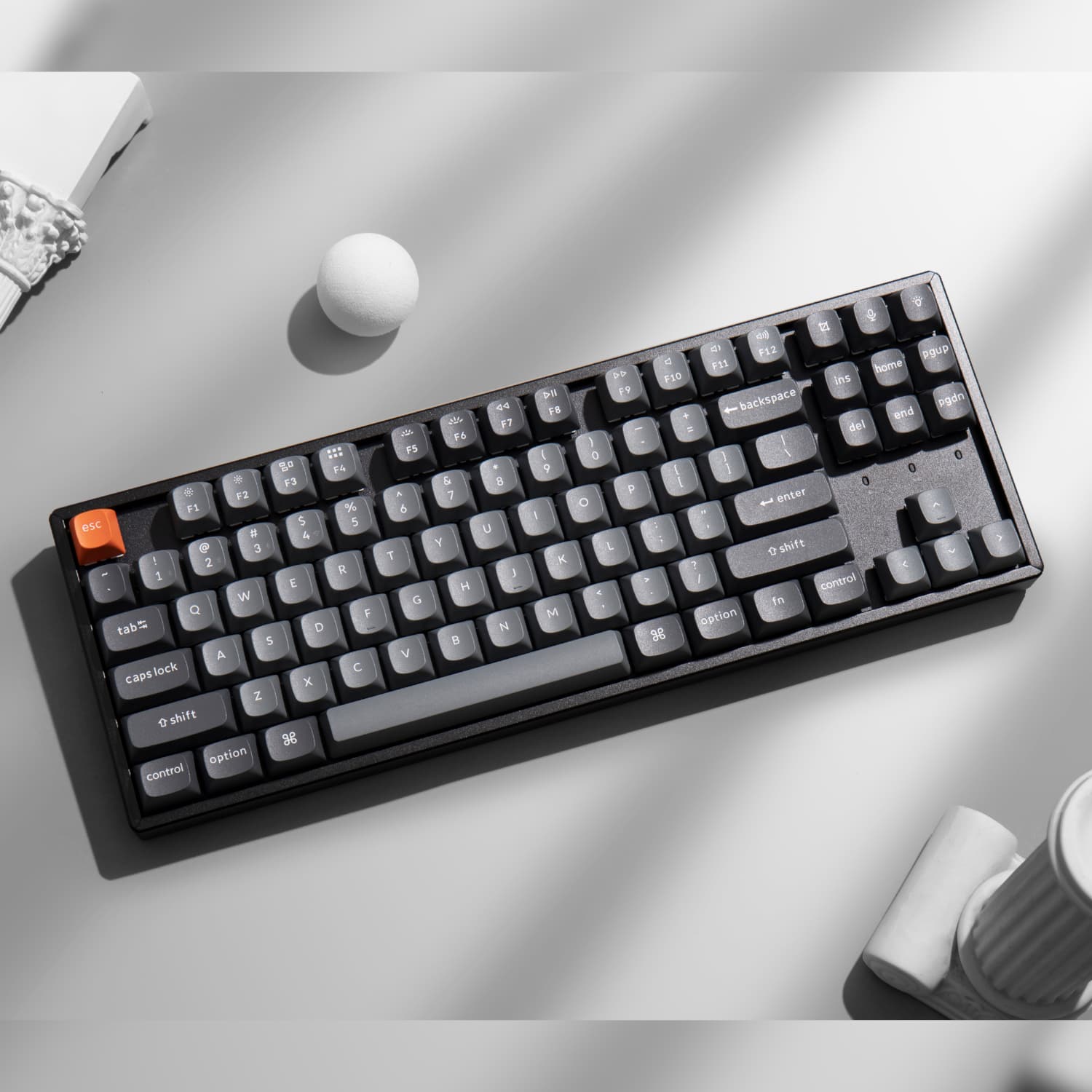 Keychron K8 Max QMK Wireless Custom Mechanical Keyboard | BANANA Switches image 5