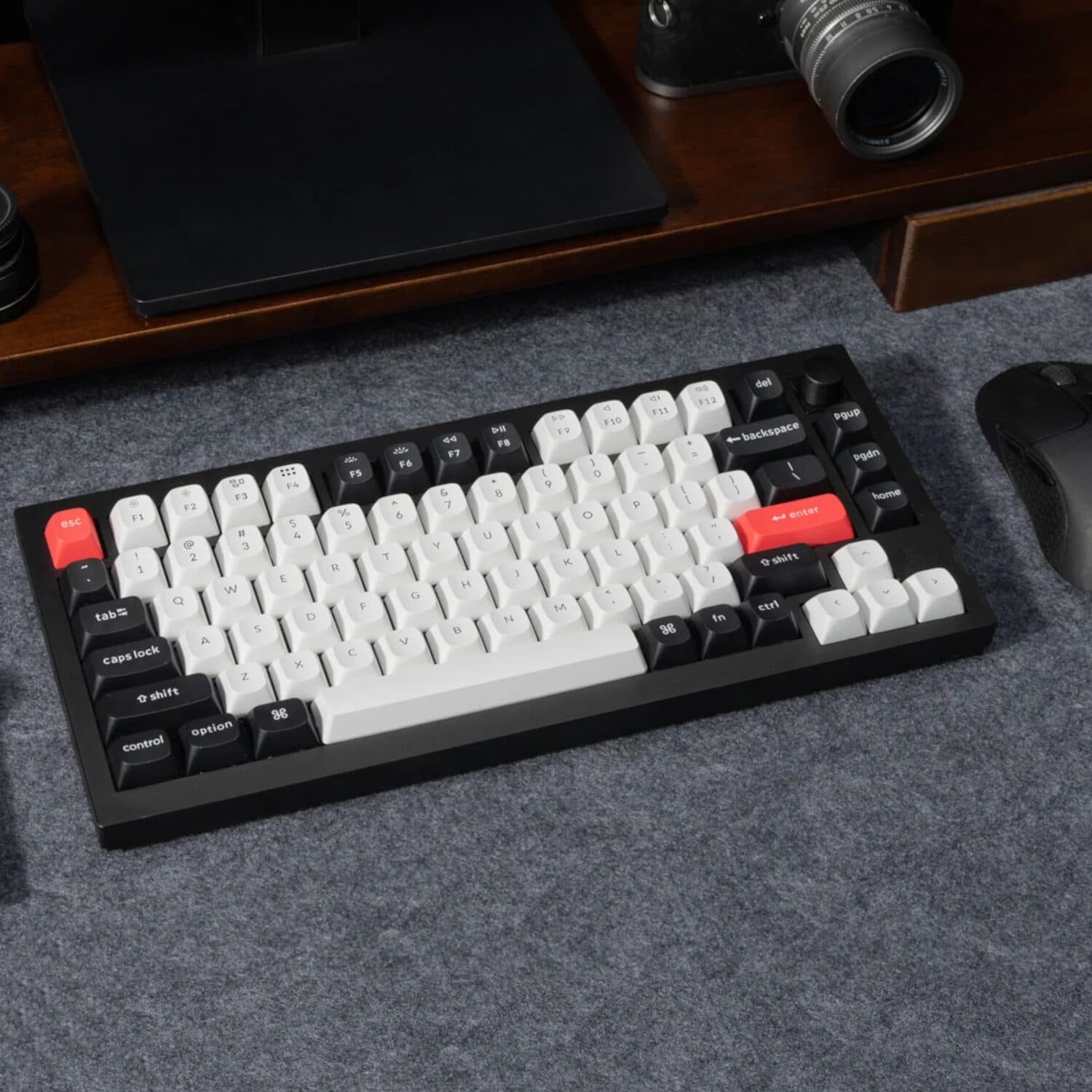 Keychron Q1H-M1 QMK Wireless Custom Keyboard - Black image 4